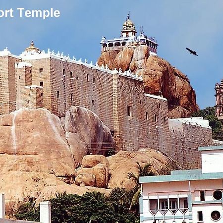 Pleasant Stay Tiruchirappalli Eksteriør billede